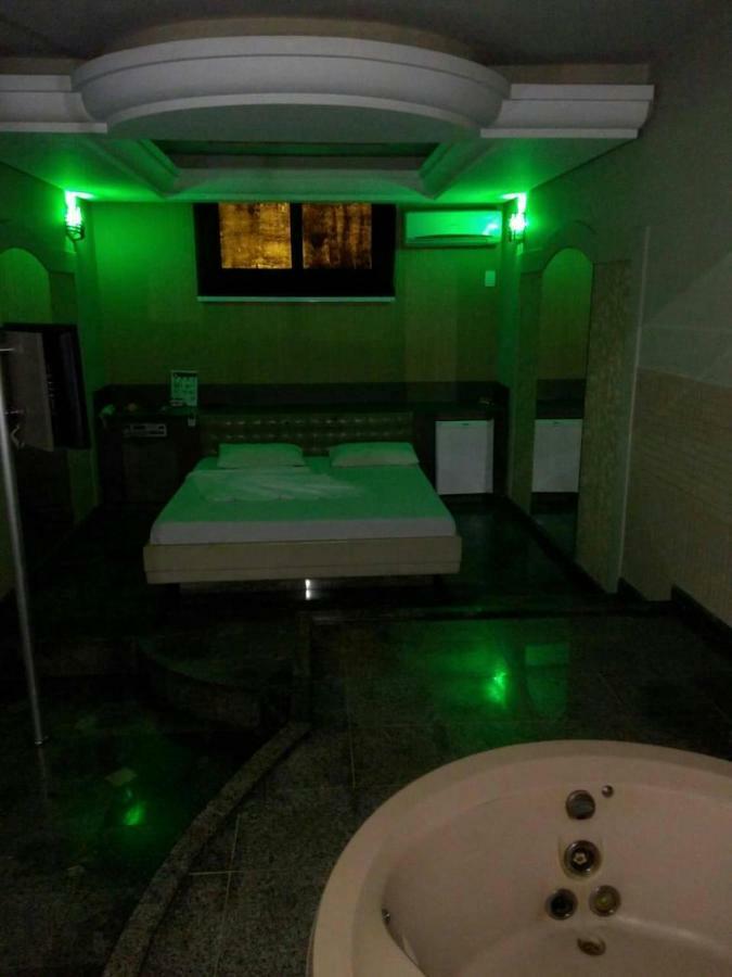 Movie Inn Motel E Hospedagem (Adults Only) 리베이라오프레토 외부 사진